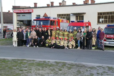Przekazanie lekkiego samochodu pożarniczego
