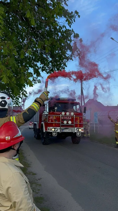 Przekazanie lekkiego samochodu pożarniczego