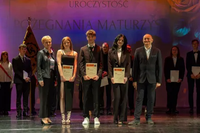 Nowy rozdział w życiu absolwentów Zespołu Szkół w Ozimku