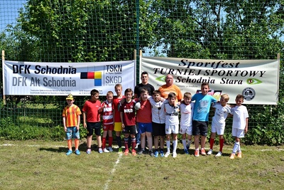 Turniej sportowy w Schodni, w kt&oacute;rym uczestniczył r&oacute;wnież Waldemar Sobota