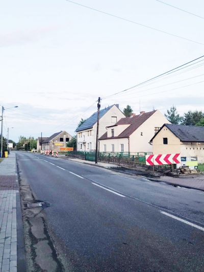 Remont chodnika wzdłuż ul. Wyzwolenia w Ozimku