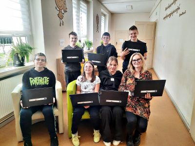 Nowe laptopy dla szkół w Gminie Ozimek
